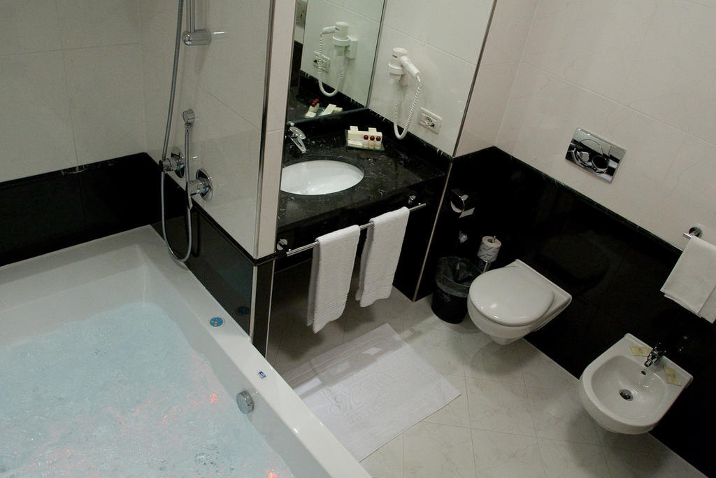 Hotel Maxim Anzola dell'Emilia Pokoj fotografie